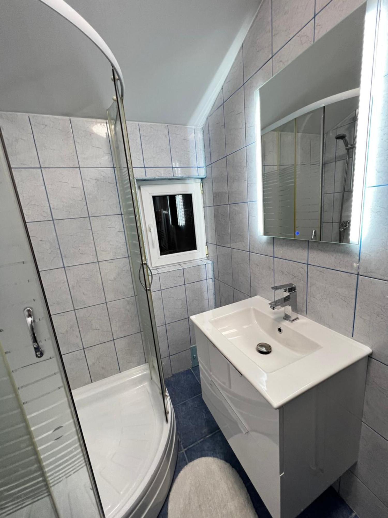 Apartmán Ndl Downtown Kluž Exteriér fotografie